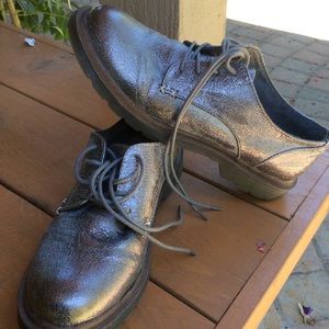 Coolway shoes, silver tie up loafers Sz 39